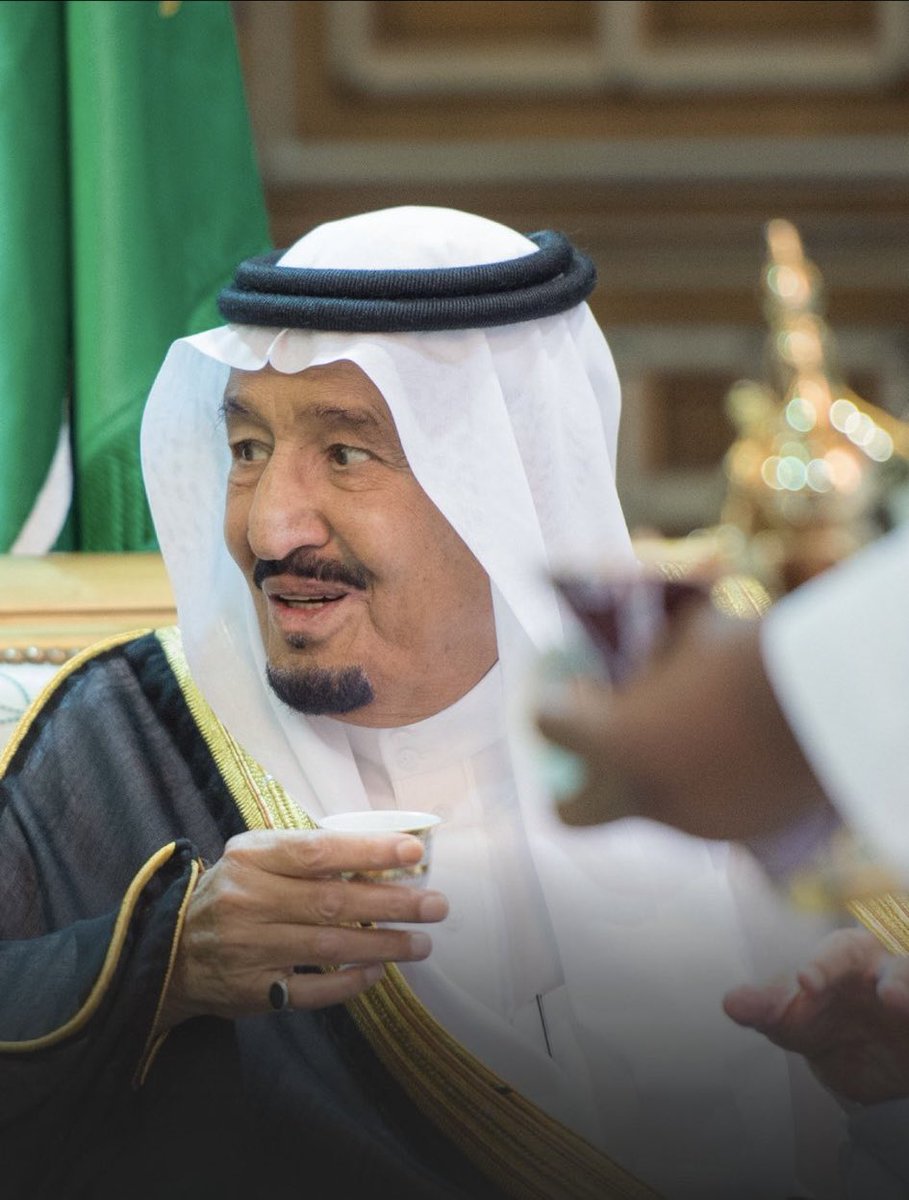 في #ذكري_البيعة_العاشرة نسأل المولى عز وجل أن يحفظ سيدي خادم الحرمين الشريفين وأن يديم على بلادنا أمنها وعزها وإستقرارها ويحفظها من كل شر.
#سمعاً_وطاعه