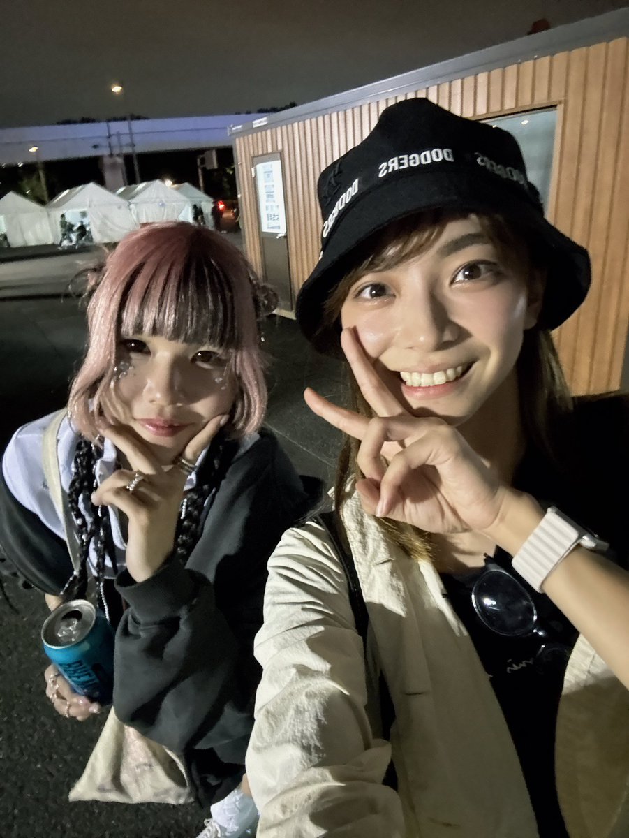 moe_goto0520's tweet photo. 昨日は終わってから  #暴カワ へ！💓

人生初めての野外DJフェス！🥺
YUC'eちゃんが頑張ってる所もみれて、
piccoさんにも会えて、
めちゃくちゃ楽しかった！！✨

DJイベントってすげぇ！！！！！(語彙力) https://t.co/JJtMgRHtlL