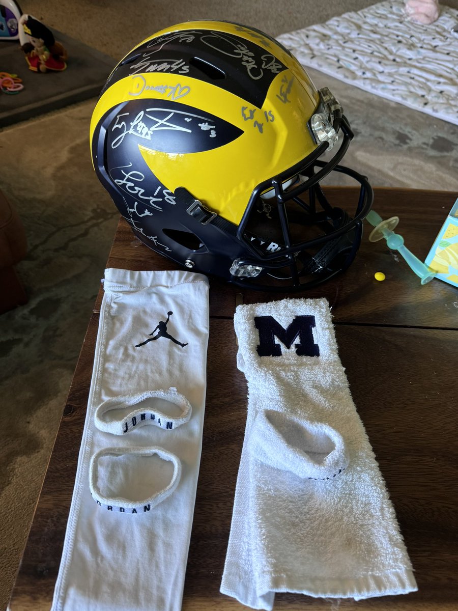 danbaiko's tweet photo. @stoolpresidente full circle. One of the most treasured possessions he has is the helmet you gave him last year in Ann Arbor.  We’ve added to it, of course. https://t.co/fP3iZsLAMi