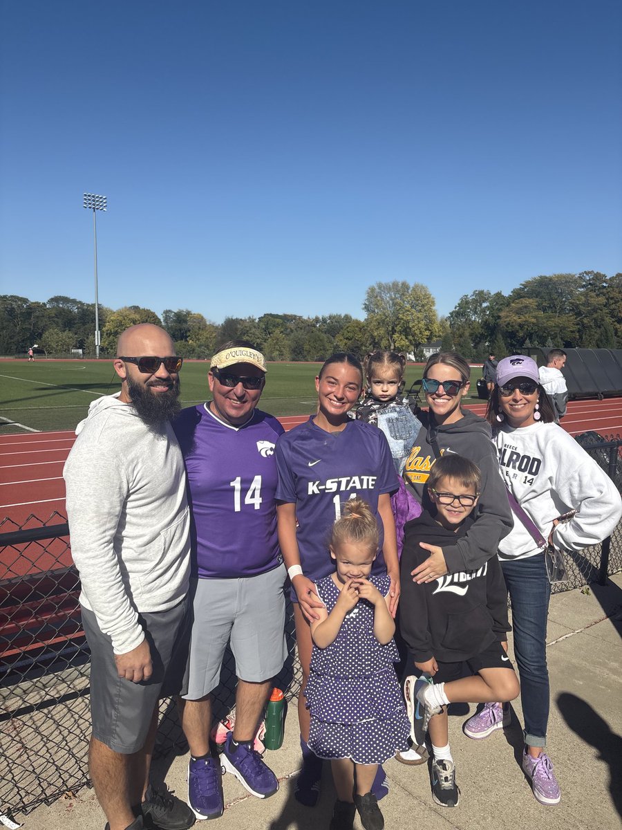 ⁦<a href="/reecewalrod/">Reece Walrod</a>⁩ had her Iowa family fan club today ⁦<a href="/KStateSOC/">K-State Soccer</a>⁩ ⁦<a href="/drjcwcat/">Jason Walrod</a>⁩ ⁦<a href="/zachwalrod/">Zach Walrod</a>⁩ ⁦<a href="/c_walrod/">Carly Walrod</a>⁩