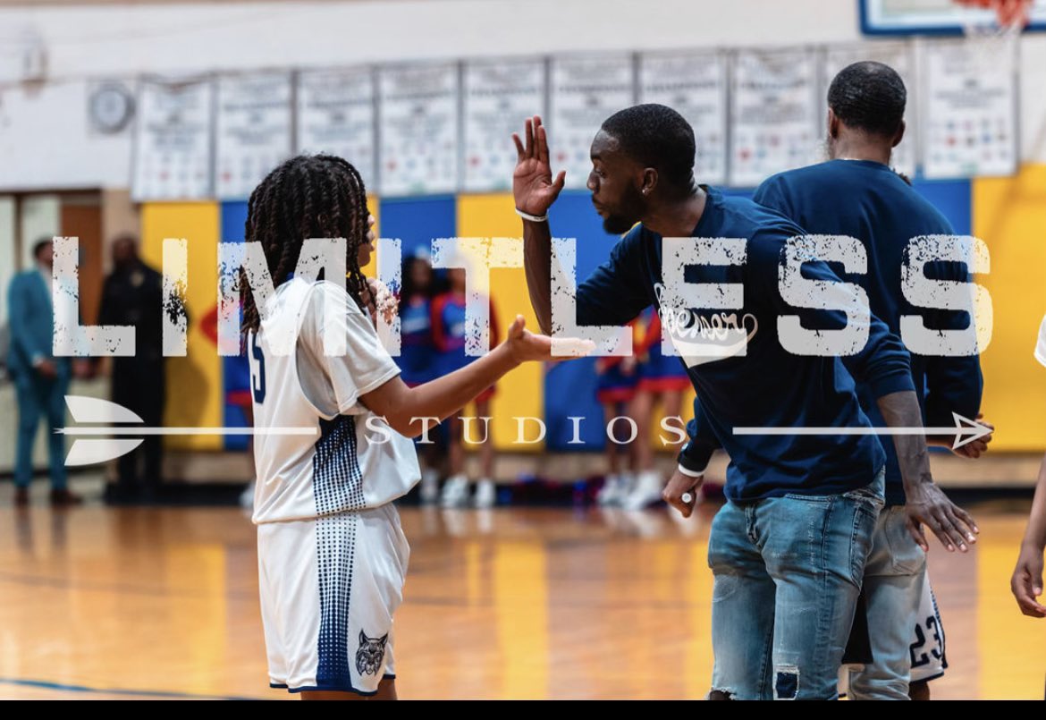 USW_MBB's tweet photo. “Happy #NationalCoachesDay to our amazing Men’s basketball coaches! Thanks for all you do to make us better on and off the court! 🏀💪 #CoachesDay”
@VoightJ3 
@coachBryce19 
@Ceedickson_2 
@USWAthletics https://t.co/12Vd0ftSa0