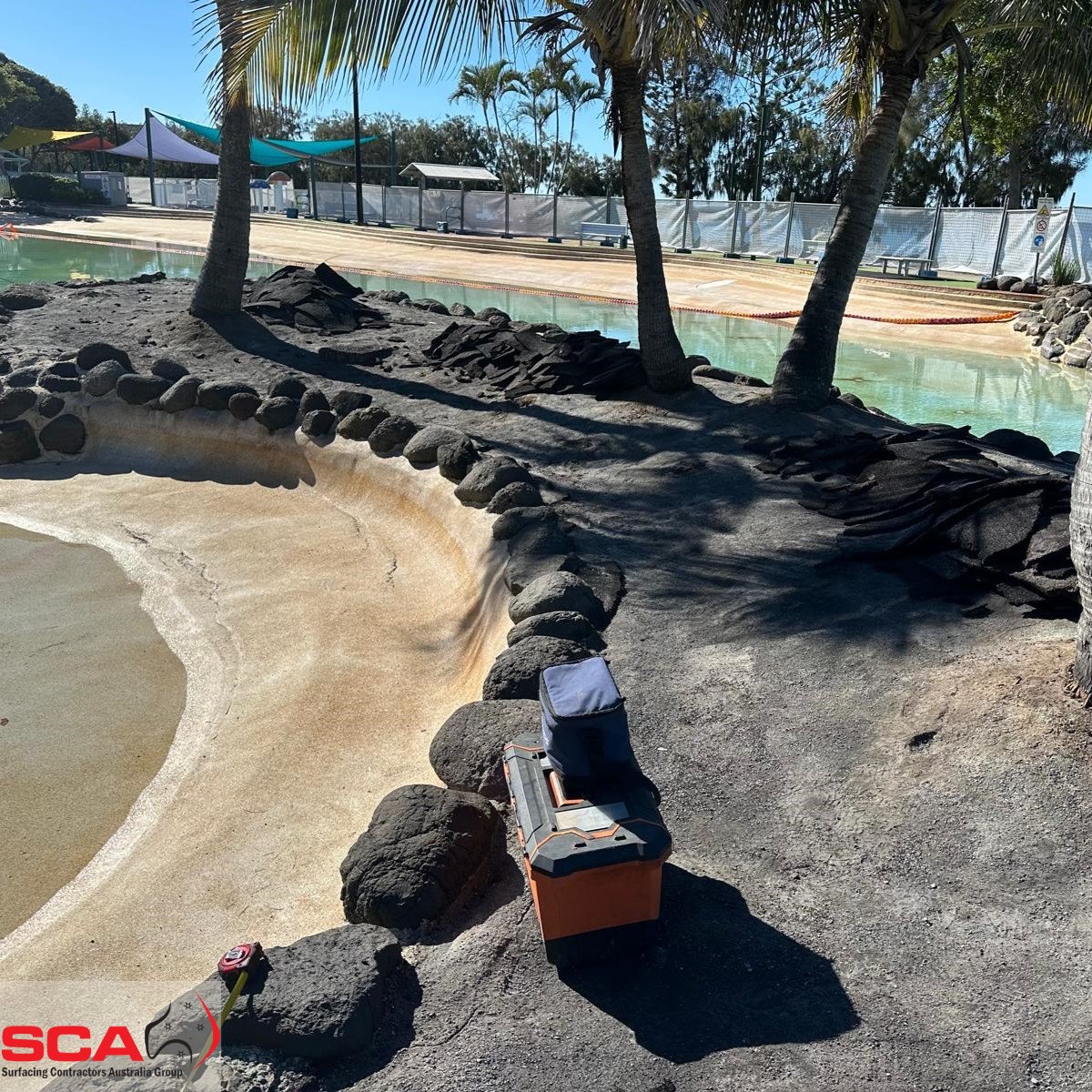 Surfcongroup's tweet photo. These shots show before and after the rubber #safetysurfacing upgrade at Redcliffe Lagoon for the #Cityofmoretonbay - it is safe due to it's non slip nature and also delivers a soft feeling underfoot. 

#rubbermulch #safetysurfacing #treepits #pathways https://t.co/qKWnpmTj3x