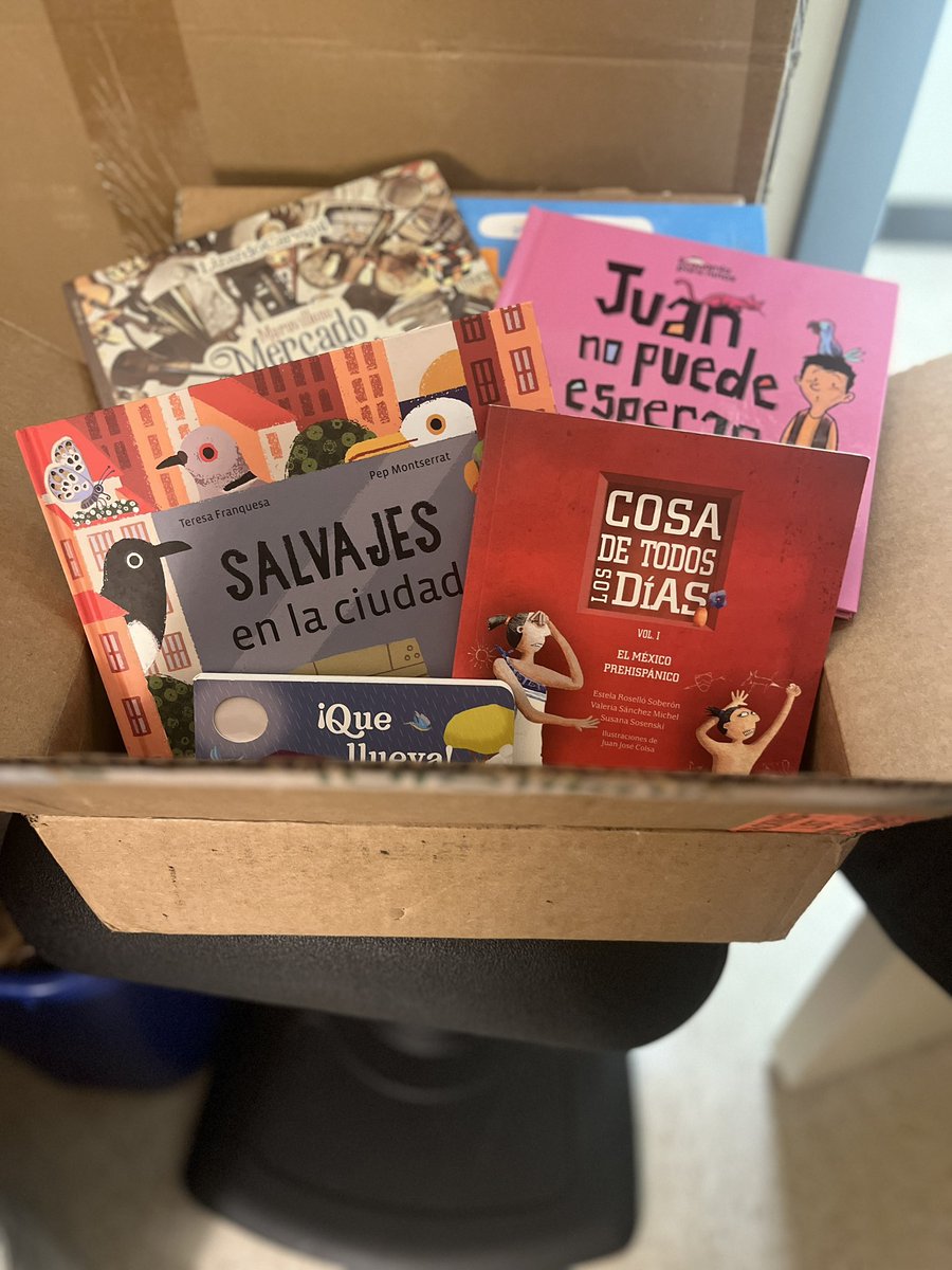 LoiedermanCSL's tweet photo. Winner winner, pollo dinner!!! So excited to have won a shopping spree from @LuloLibros from a raffle at #ATDLE this summer! Christa curated these books for me by matching them up to the themes of our biliteracy unit frameworks! #biliteracy #librosforourniñes 📚📖 https://t.co/EsdZAxlBTO