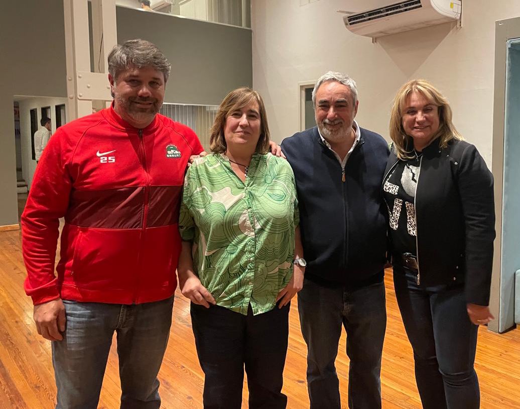 Ganamos! 🙌🏼 🇵🇱

Hoy, en un día histórico, los radicales de la provincia de Buenos Aires ratificamos  nuestra historia , nuestra identidad y nuestra proyección.

Logramos ganar en 6 de las 8 secciones electorales y un triunfo contundente en la Provincia. 🧵