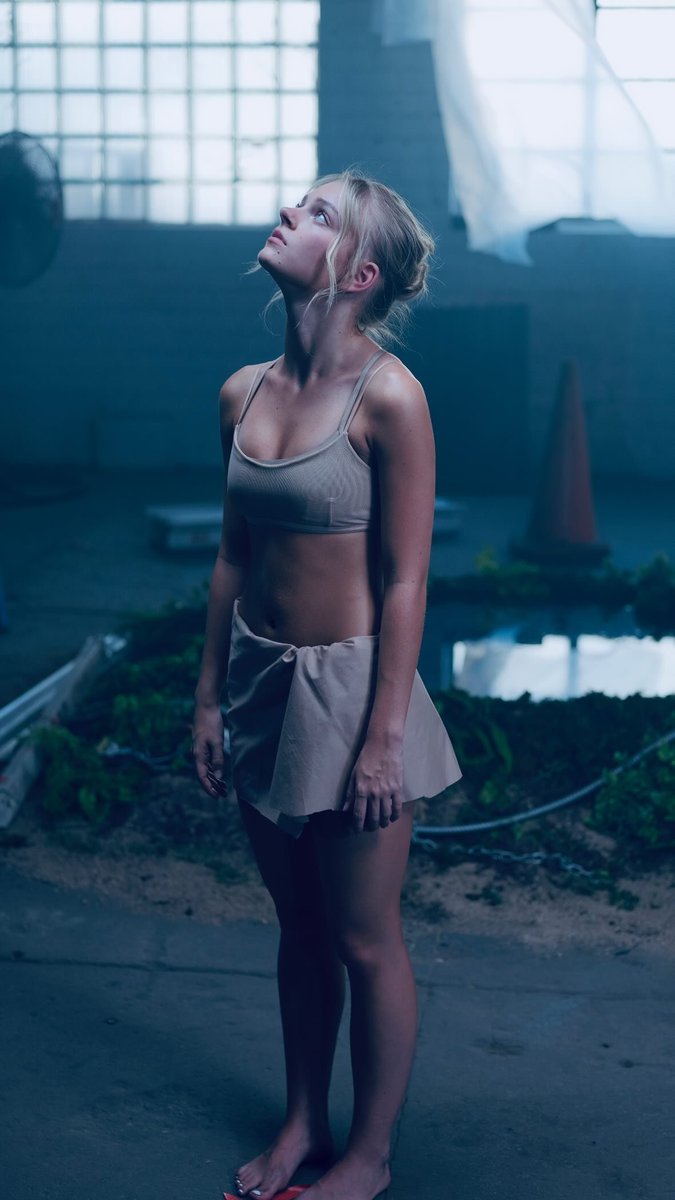 emilymitless's tweet photo. [THREAD] Emily as the Main Lead in the Experimental Film "O" (August 29, 2024)

“Born at the mercy of society's collective obligation, our hero faces an internal pressure that questions the preconceived version of her identity that was given to her without choice.”

#EmilyKelavos https://t.co/qPtCkRaAqz