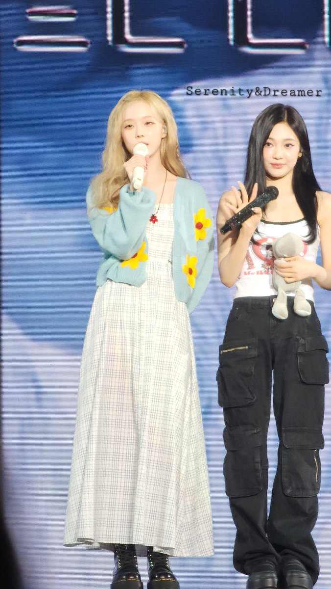 GalaxyGG228's tweet photo. #aespa #æspa #에스파
#SYNK_ParallelLine #aespaLIVETOUR2024
#aespaLIVETOUR2024_inBKK
#aespa_SYNK_PARALLELLINE_inBKK #aespaLIVETOUR2024_SYNK_PARALLELLINE #NINGNING #WINTER https://t.co/vEakSHL19i