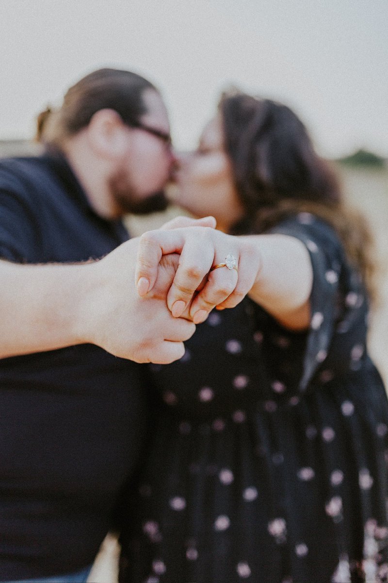 NinjaRockstar's tweet photo. Engaged! ❤️🇮🇹💍🇲🇽❤️ https://t.co/vGEUc8PvIb