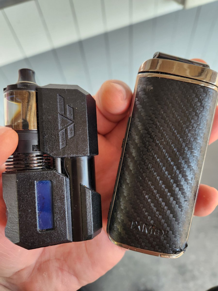 arai3539's tweet photo. 今日のかずきさんのグズりは酷かった…
#vape #vaporizer #tekdivision #xmax https://t.co/PtfRvohPRM
