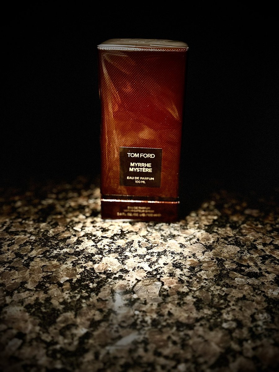 Tha_Only_WG's tweet image. I said it once before and I will say it again! I will put this up there with Oud Wood! Oud Wood is my favorite fall & winter fragrance. Shoutout to @TOMFORD for finally making this in 100ml! Fellas put ya nose on this!