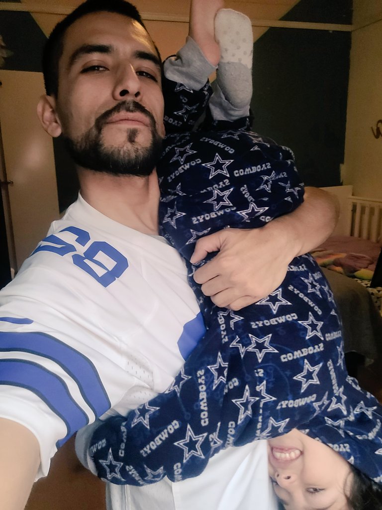 lalorosl's tweet photo. #NFLxESPN 
Pase completo. #CowboysNation https://t.co/PSnIb7VCFZ
