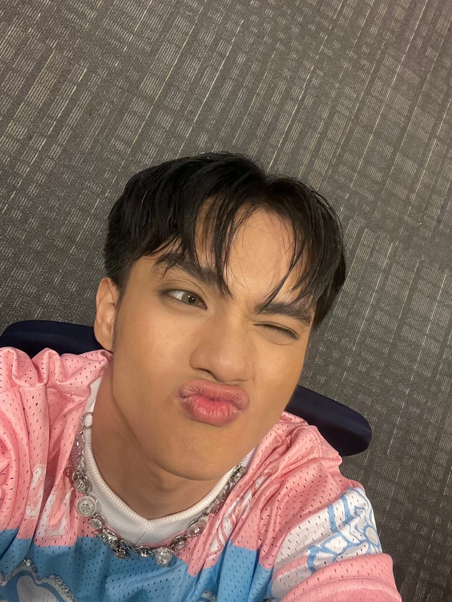 azter_laurence's tweet photo. soaper latexsz ~ 

thank you @enjoyGLOBE 💙

@_asterofc @AsttinaMandella 
#aster_laurence #aster_bingo https://t.co/Y8sQgdk8YE