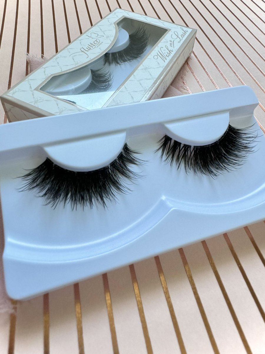 FlutterLashes1's tweet image. Nothing’s more dangerous than a beautiful woman with CHARM🎀 New from our Wish on a Lash Collection! FlutterLashes.com