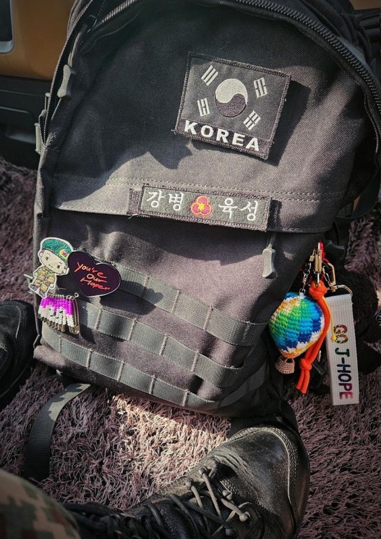 ARMYTEAMID's tweet photo. 『Trans ID』 

Weverse Update

🐿️ : D-10

RT &amp; REPLY 

#OurPieceOfPeaceReturns_D10
#To_Be_Continued_1017
#jhope #제이홉 #방탄소년단제이홉 https://t.co/d49o4wS2QF