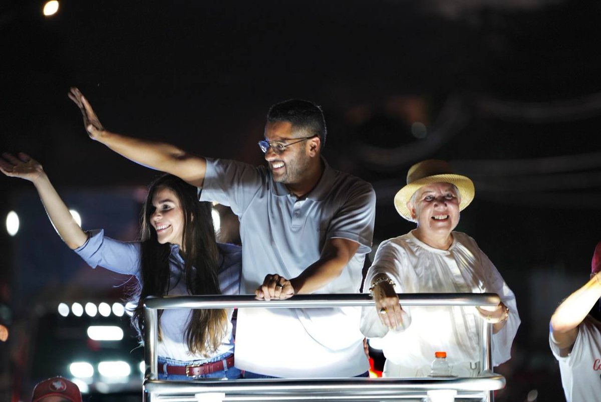 ¡Gracias Loiza! ¡Gracias Julia! ¡Gracias!  #JuntosSePuede