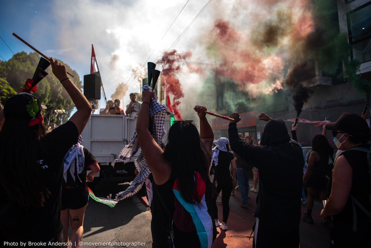 movementphotog's tweet photo. Thousands of people across the Bay Area took to the streets today to commemorate 1yr of Israel’s ongoing genocide in Palestine, demanding an immediate end to the war, an end to the 17yr siege on Gaza, and that the Biden-Harris admin enact an immediate arms embargo against Israel https://t.co/K00oLCsvNp