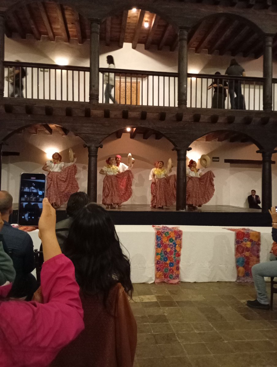 PumitodelaSelva's tweet photo. Dando inicio a una semana de aprender mucha ecología en el #IXCMEc de la #SCME
Agárrate san Cristóbal de las Casas, no estás listo para el laboratorio de genética de la conservación :ppp https://t.co/sBVOeToBBE