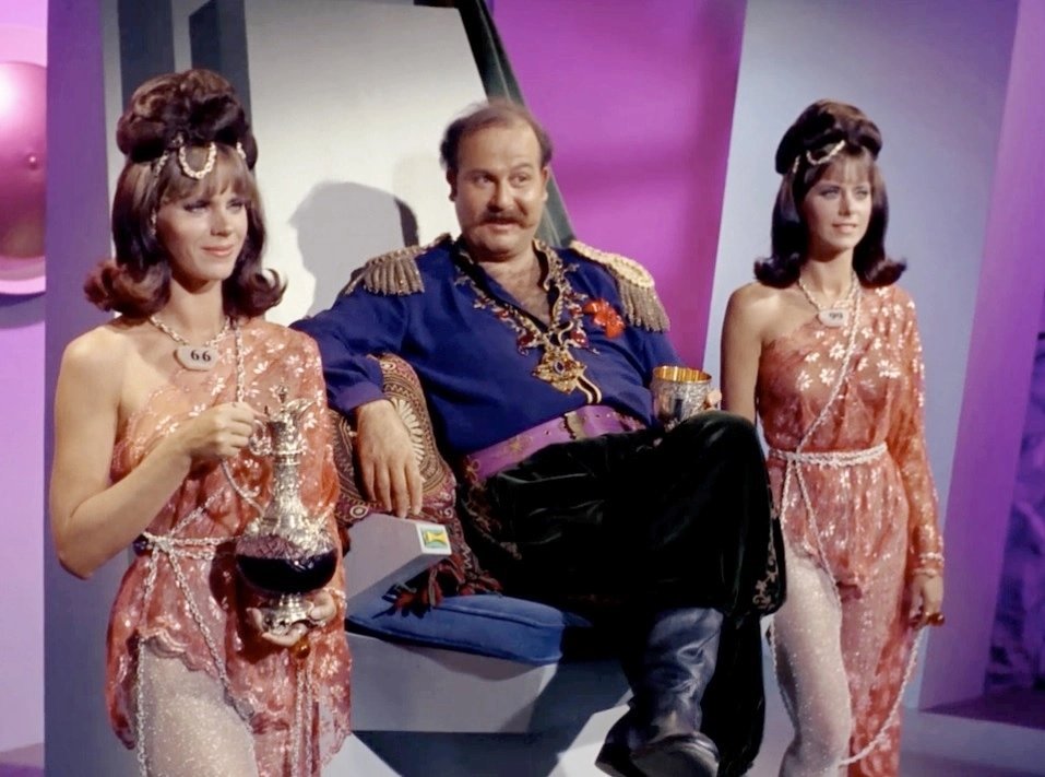 KenCasey17's tweet photo. @LindenmuthWendi We'd have to number duplicates, as did Harry Mudd in Star Trek TOS. #StarTrek #HarryMudd #TrudySeries https://t.co/XtfXaOXqX2