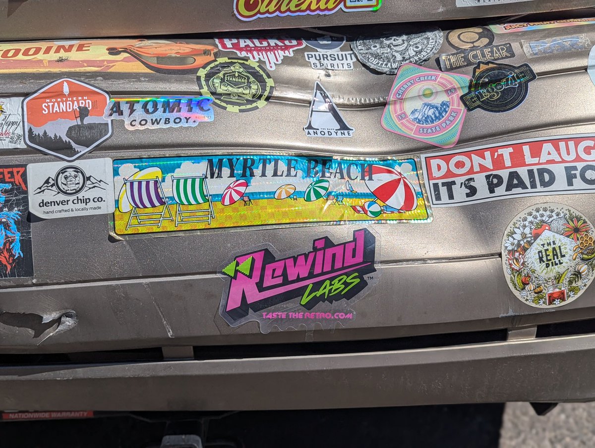 RewindLabsRetro's tweet photo. Vibes 😎

We look dope on every car — dents not necessary 🚗 https://t.co/jHrm0GMSz5