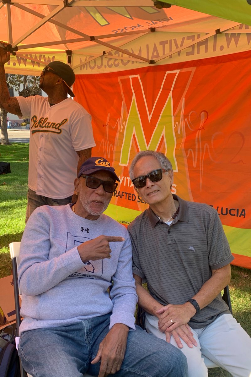 wongcastle's tweet photo. ... with @johncarlos1968 for @CalWBBall at Lake Merritt Pergola https://t.co/zLVxoE1S0t