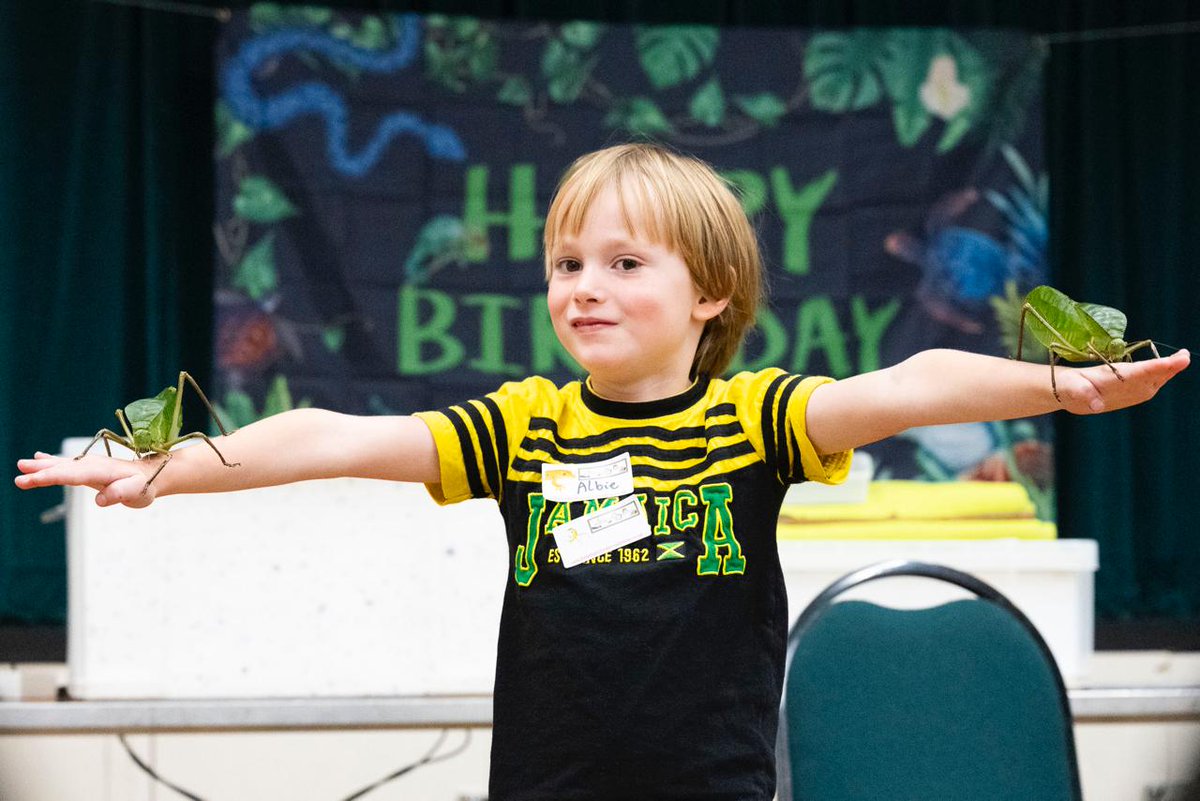 JungleJonathan's tweet photo. Today I completed my 800th JJR birthday party! The party was for a 6yr old boy named Albie, whose big brother Elwin's 6th party I also attended just over six years ago, when Albie was less than two weeks away from being born! A lovely family with whom to share this milestone. 😁 https://t.co/QRx3AROYaH