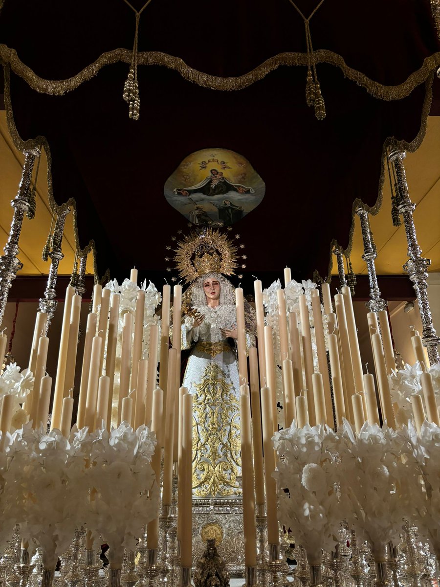 LaMisionRedento's tweet photo. Los sueños también se cumplen.
María Santísima del Silencio ya se encuentra entronizada en el paso de palio que nuestra querida @Hdadpadrepio nos ha cedido para tan magno acontecimiento. Gracias a todos los que han ayudado para que María del Silencio brille de esta manera. https://t.co/soXmnTGyfH