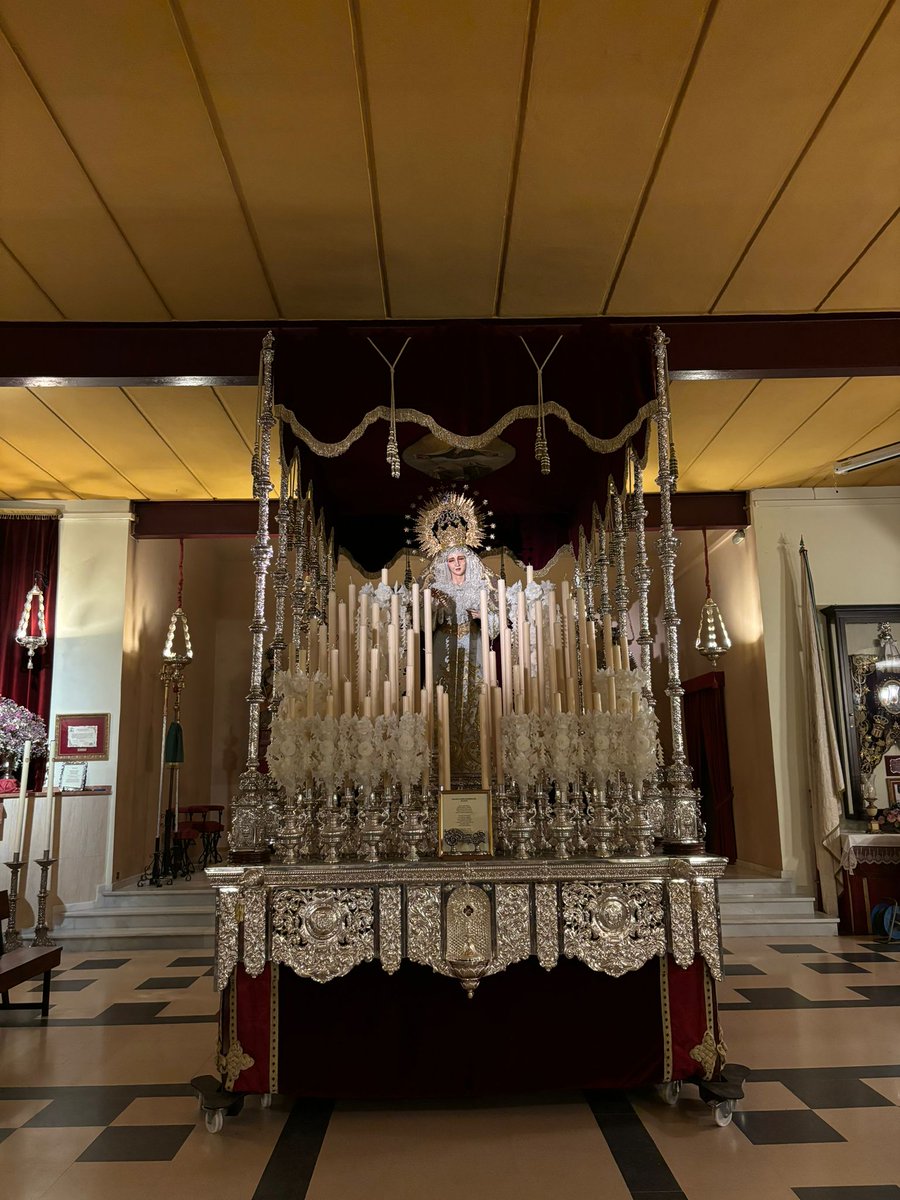 LaMisionRedento's tweet photo. Los sueños también se cumplen.
María Santísima del Silencio ya se encuentra entronizada en el paso de palio que nuestra querida @Hdadpadrepio nos ha cedido para tan magno acontecimiento. Gracias a todos los que han ayudado para que María del Silencio brille de esta manera. https://t.co/soXmnTGyfH