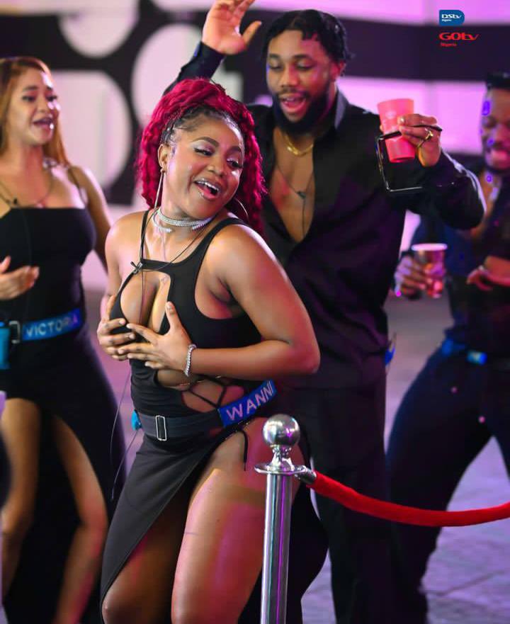0molewa_'s tweet photo. WANNI OUR WINNER🏆 

Retweet if she is your winner✌️🥰 https://t.co/MAPzxpHgq5