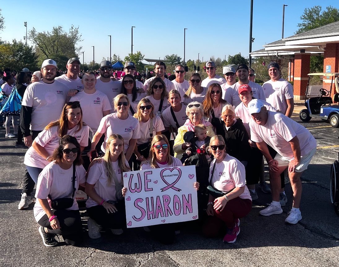sbojan4's tweet photo. Best support https://t.co/rh7vOfmGvi shows up for #sharonstrong💕 https://t.co/dxPETQ9KiW