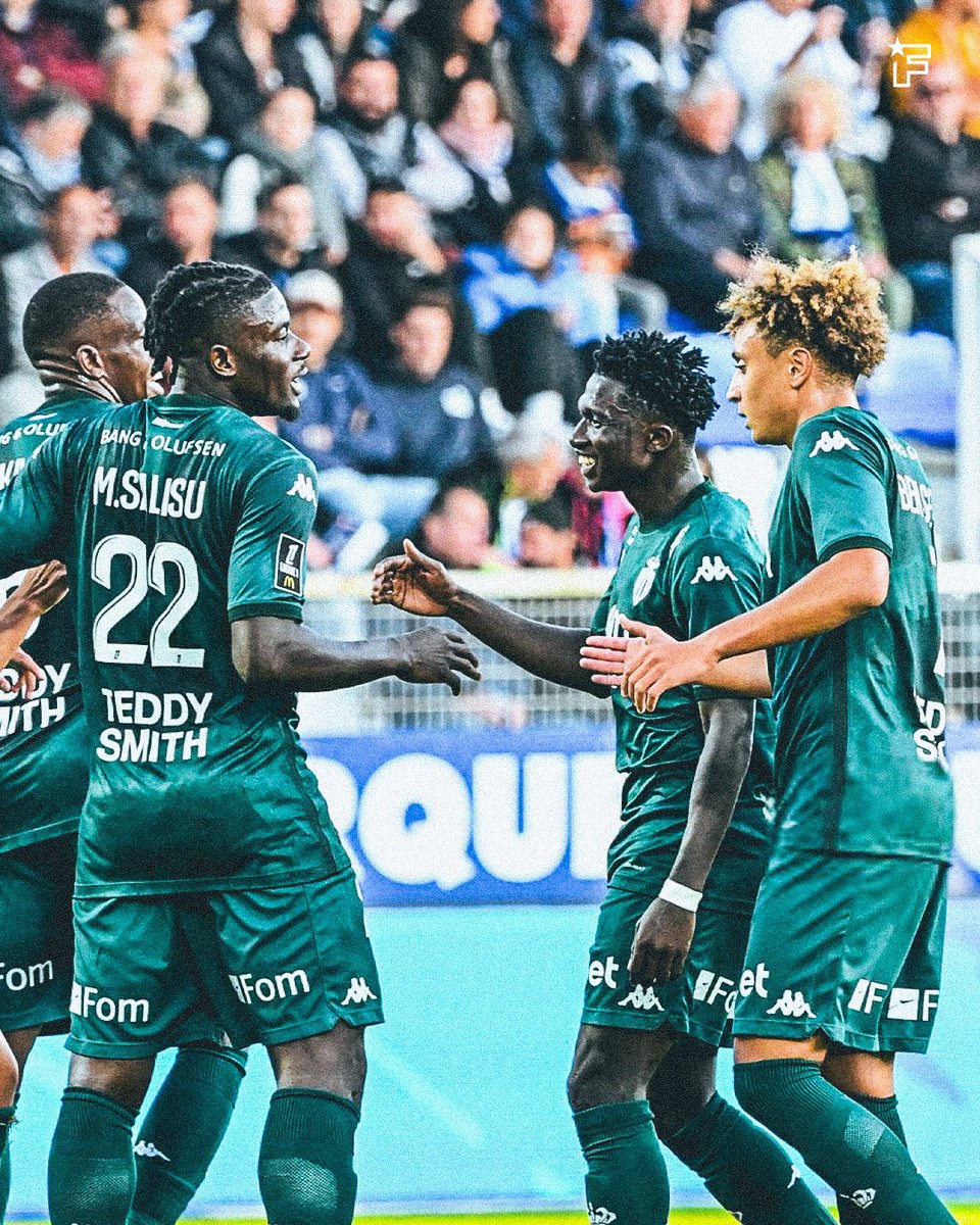 footmercato's tweet photo. Monaco passe donc la trêve en tant que leader du championnat de France ! 🇲🇨👑
 
Pensez-vous que cette équipe a les armes pour concurrencer le PSG ? 🤔 https://t.co/XVgCMwM0NR