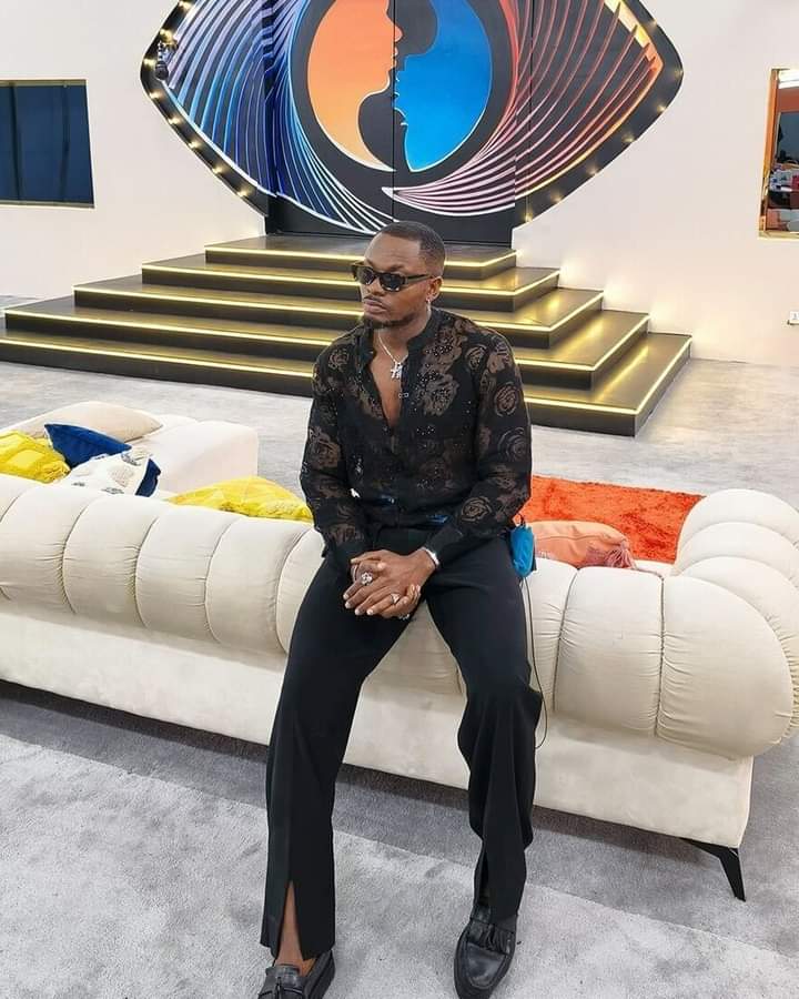 Gracytalks1's tweet photo. A very satisfying win Indeed 
I'm a proud fan of @iamkellyrae1 
All housemates are good especially wanni and Victoria but kellyrea?? He has a very wonderful personality 
His character just tops!!!! https://t.co/v7nBqTDk9g