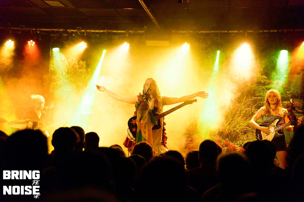 bringthenoiseuk's tweet image. PHOTO GALLERY: @lauranhibberd, @housewife_band, #UglyOzo, The Joiners, Southampton, 22/09/2024 bringthenoiseuk.com/202410/photo-g…