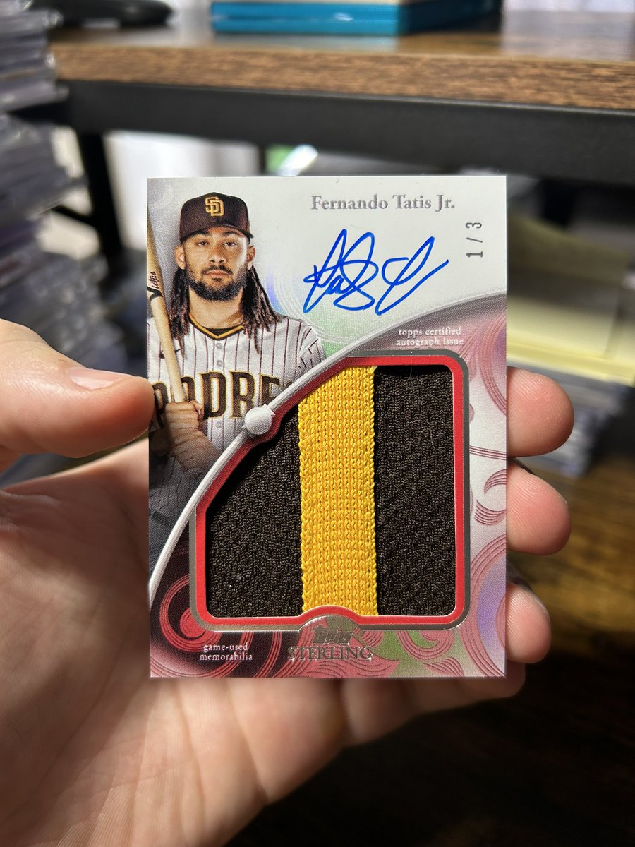 If Tatis hits a homerun tonight i’ll give this to one person who retweets this✅