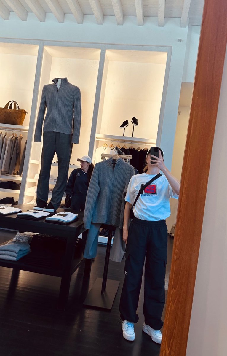 KAYLASORREL's tweet image. kaylasorrel posted: yeehaw