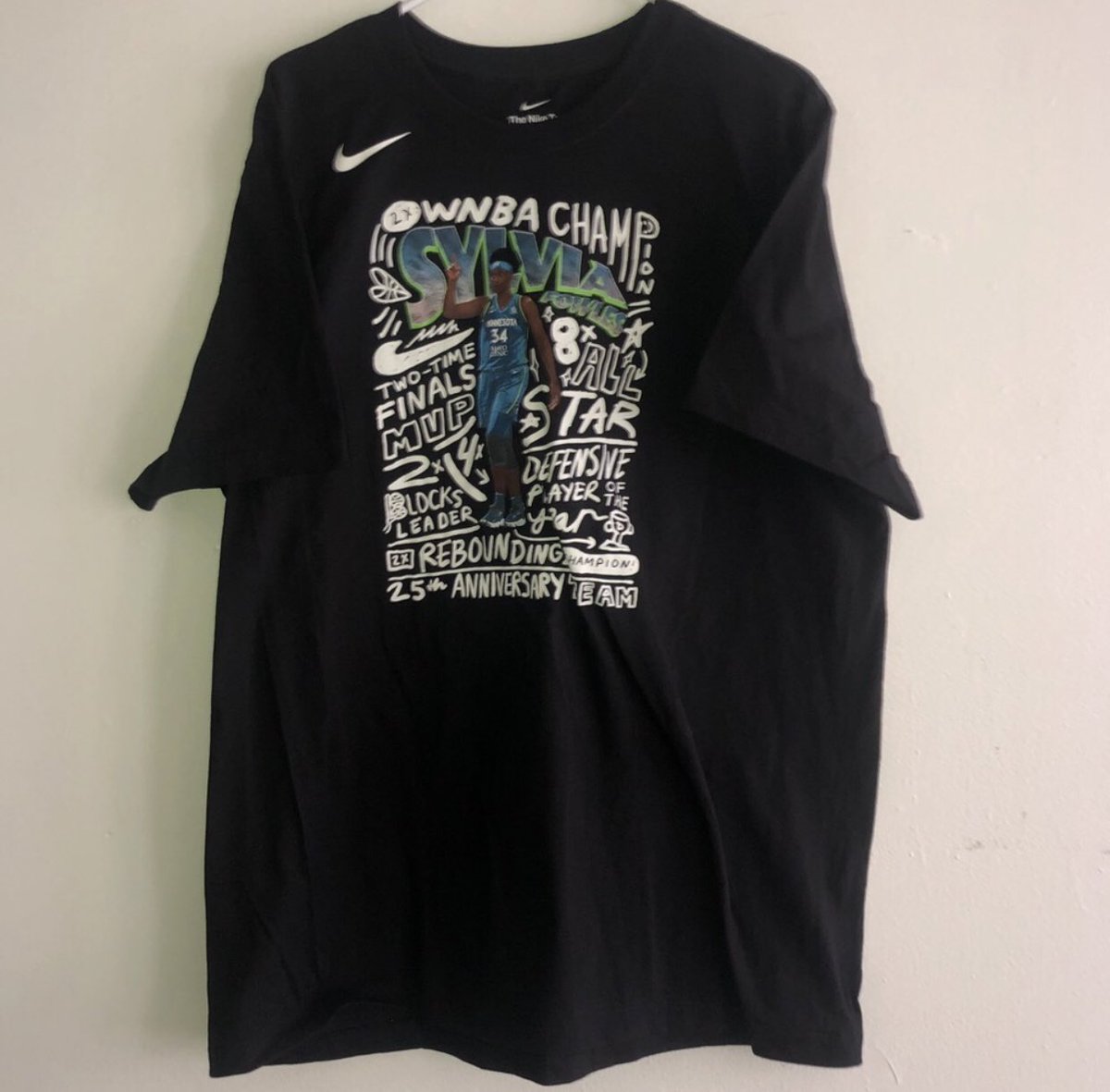 TwinCityVTG's tweet photo. LYNX GAME TIME #ROARFORFOUR https://t.co/0X3sx9DHYD