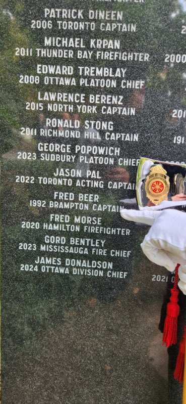 BfesGuard's tweet image. Today at the Ontario Fallen Firefighters Memorial located at Queens Park Toronto, we gathered to honour our fallen. Bfes Capt. Fred’Ted’Beer &amp;amp; FF Michael Foley. We honour their bravery, heroism &amp;amp; sacrifice. We will never forget them &amp;amp; always support their families. #lodd #opffa