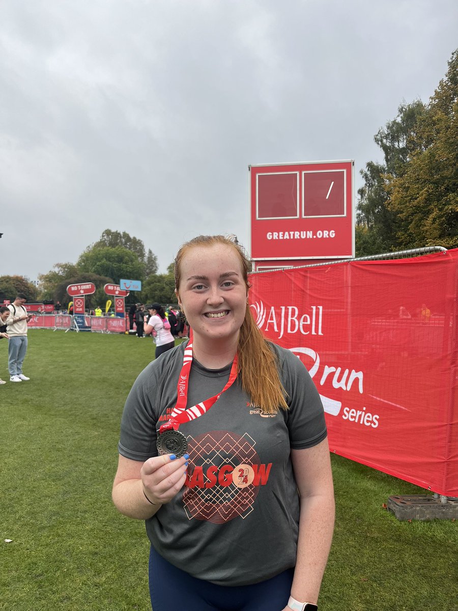 Miss Boyle 🍎✏️ tweet media