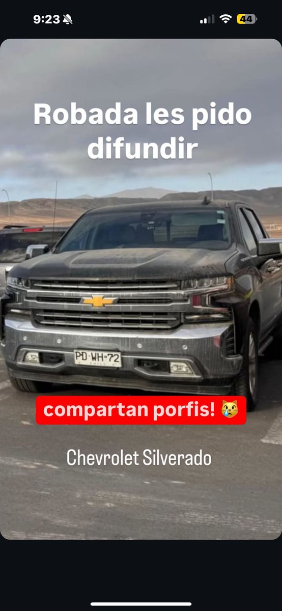 Frances55530622's tweet photo. Se busca camioneta robada en Antofagasta, Chevrolet silverado en color negro 
Si alguien tiene más información sobre la camioneta háblenme por mensaje
#Antofagasta 
#chile 
#afta https://t.co/7nhiUJnWkj