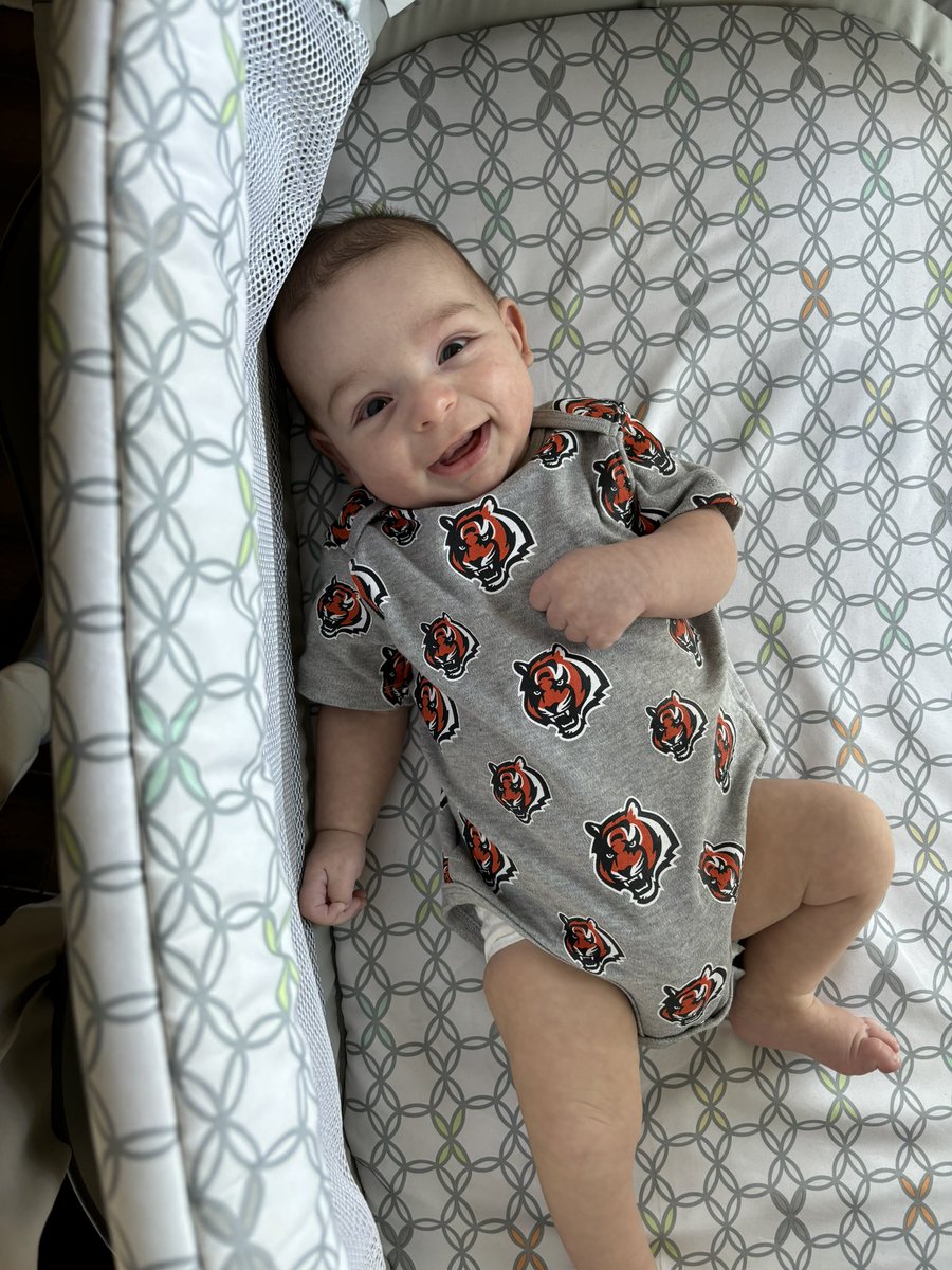 GracefullyMo's tweet photo. GameDEY 🏈 https://t.co/jFYrI4jbrJ