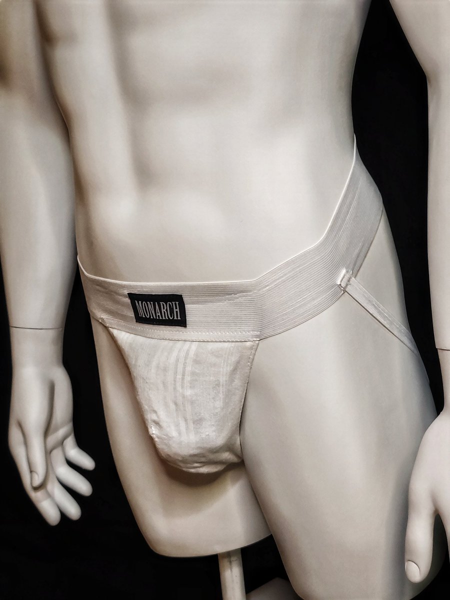 MONARCH2211's tweet photo. MONARCH Jock strap od Srpskog platna.
Pamučan i lagan materijal.
Instagram// monarch_underwear https://t.co/UHFjU8tabp