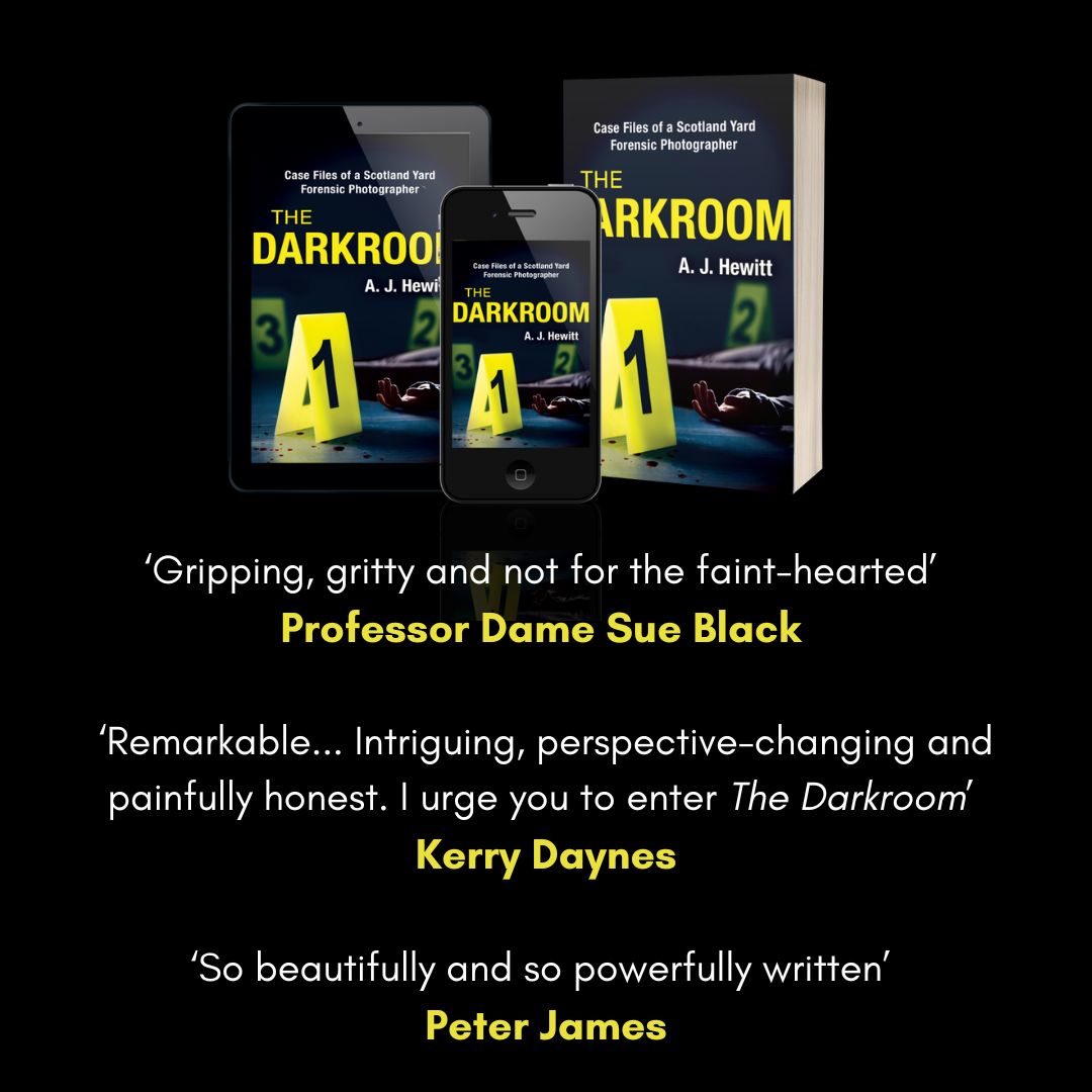 ScotlandYardCSI's tweet image. 🕵️‍♂️ Did you find my book in your Chiltern Kills Crime Writers Festival tote? 🤔I’d love to see a pic and hear about your reading plans! 📖✨ 

#ChilternKills #TheDarkroom #ShareAPic