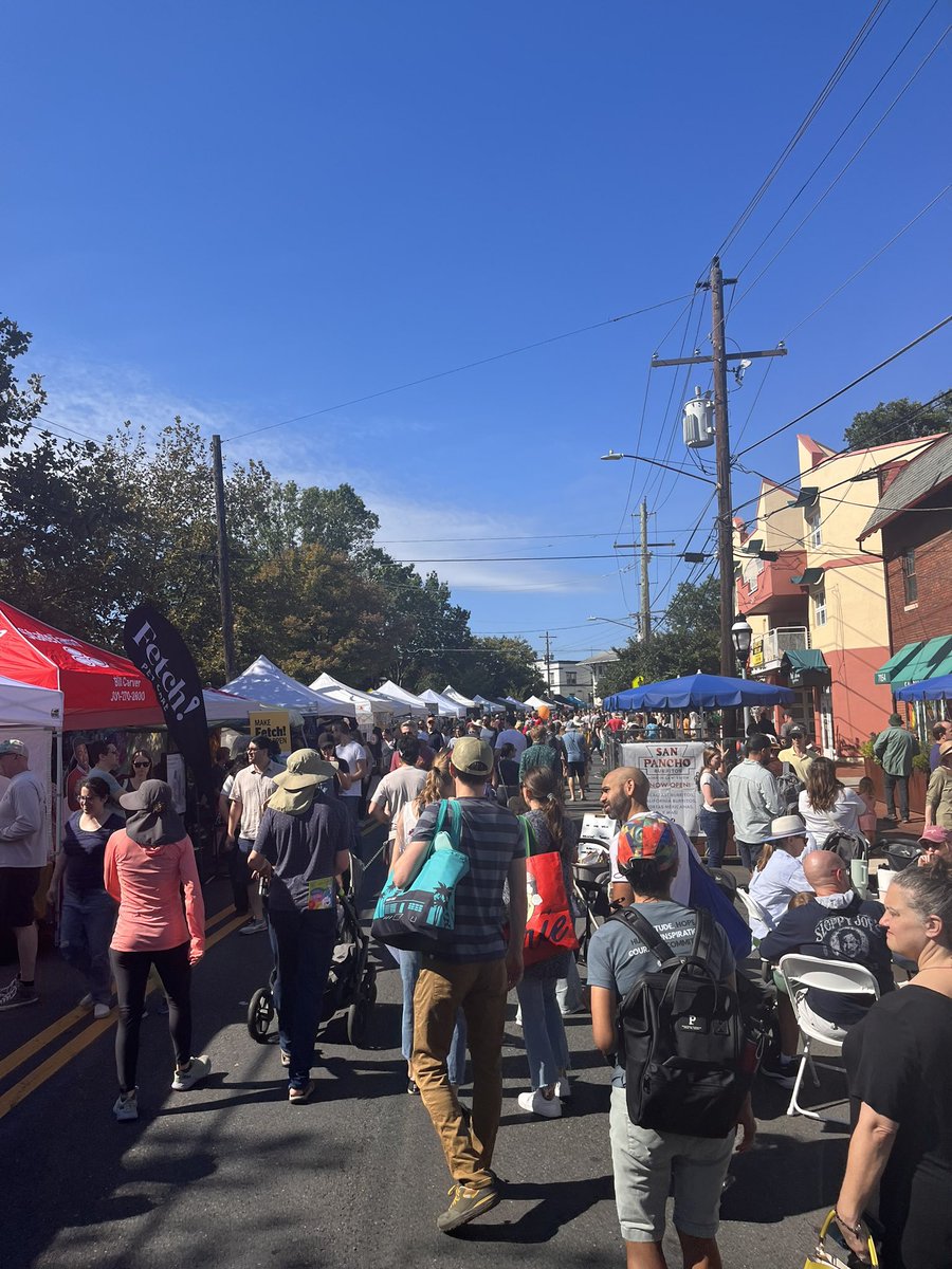 ward4sophia's tweet image. Had a blast hanging with neighbors at the ANC4B &amp;amp; Takoma Park MD border! Big thanks to @Evan_Yeats for keeping the ANC4B booth rocking! 🗳️ Don’t forget to register to vote, support small businesses, and shop local! Every bit counts! 💫 #ANC4B #ShopLocal #GetOutTheVote
