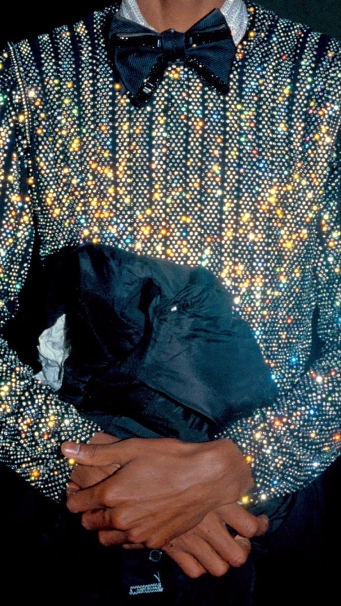 t is SEEING BTS 🌻 tweet media