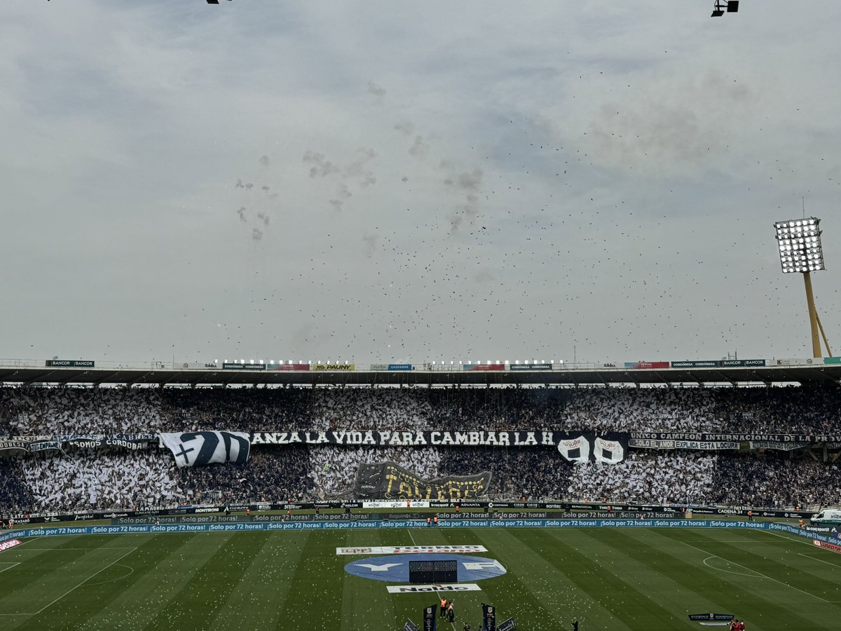xlacamisetacba's tweet photo. EN EL NOMBRE DEL PADRE. LA HISTORIA CONTINÚA.
#Belgrano, muy parecido a los planteos que hace #Sacachispas, hizo tiempo, puso 2 #FlechaBus atrás y festejó el empate.
+20.
18 años. https://t.co/sDsoYLeFmT