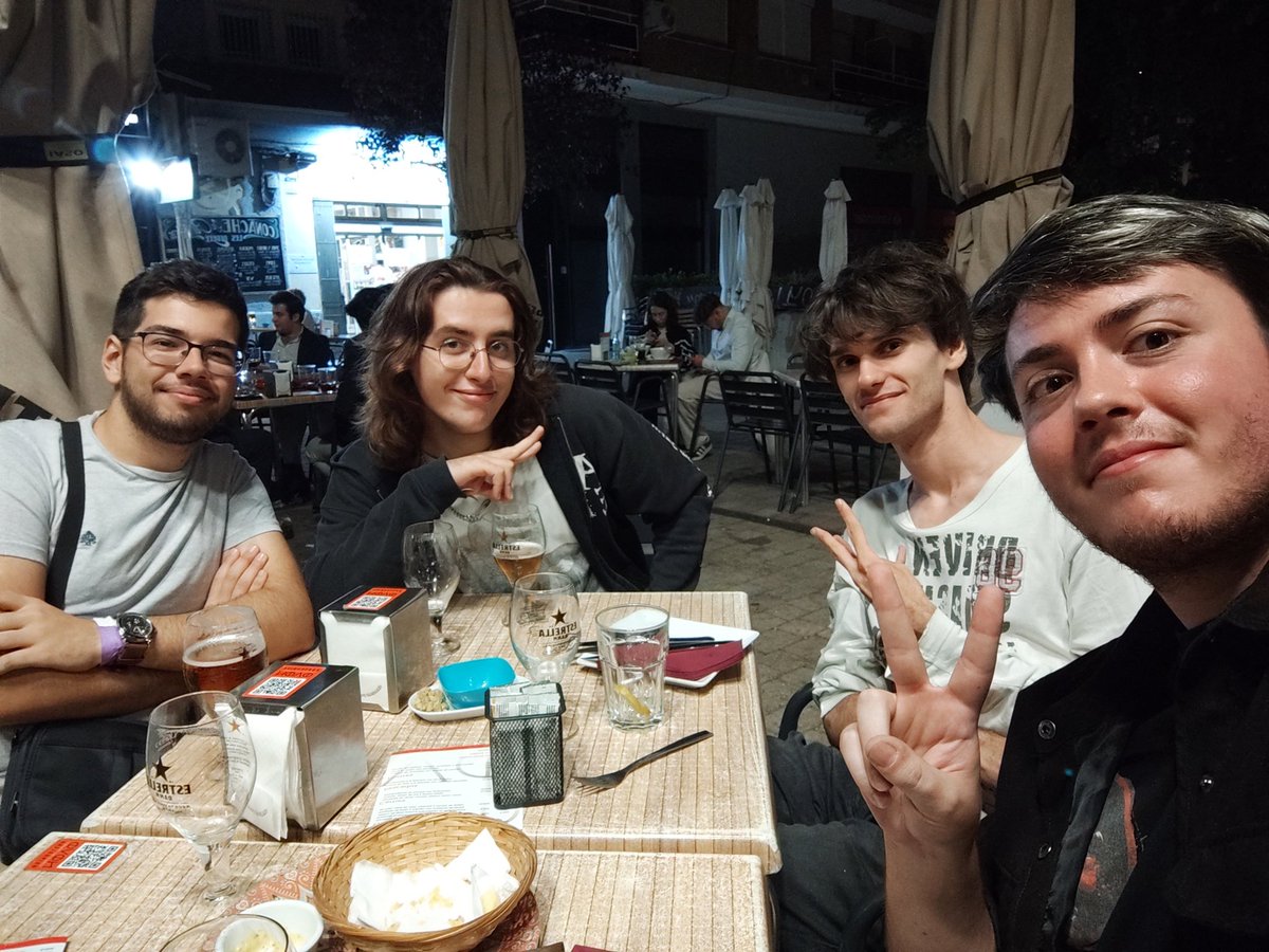 capitan_narfio's tweet image. #thunderdome Quedé 33/191

Torneazo el nacional de Madrid, ha sido un finde bestial y me ha encantado ver y conocer gente nueva🙂‍↕️

Hicimos akelarre de byleth jeje 

La crew alicantina sois muy grandes y doy gracias de tener esta comunidad ❣️