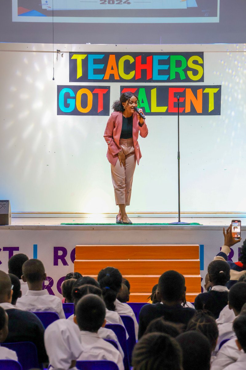 olyncilia's tweet photo. To an incredible teacher, thank you for your tireless efforts, love, patience, and kindness. I celebrate your teaching journey, inspiring young minds and shaping futures 🤍 
Happy Teachers' Day Oluchi 🤍 💖
#teachersday #teacher #abujaschools #abujateacher #AbujaTwitterCommunity https://t.co/SdkP2cP7QH