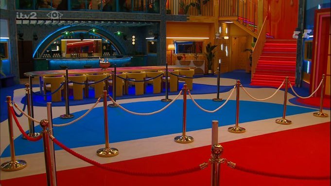 NatashaCT_2's tweet image. Tell me this is the pepsi logo… #BBUK