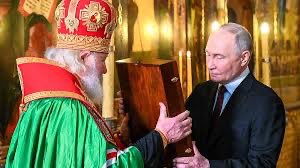 #ПАТРИАРХ: «Глава государства иногда должен принимать судьбоносные и грозные решения. Если не принять такое решение,то последствия могут быть чрезвычайно опасными для народа и для государства».

Дай Вам Бог мужества и терпения, товарищ Верховный🙏🏻
С Днем Рождения, наш Президент🫡