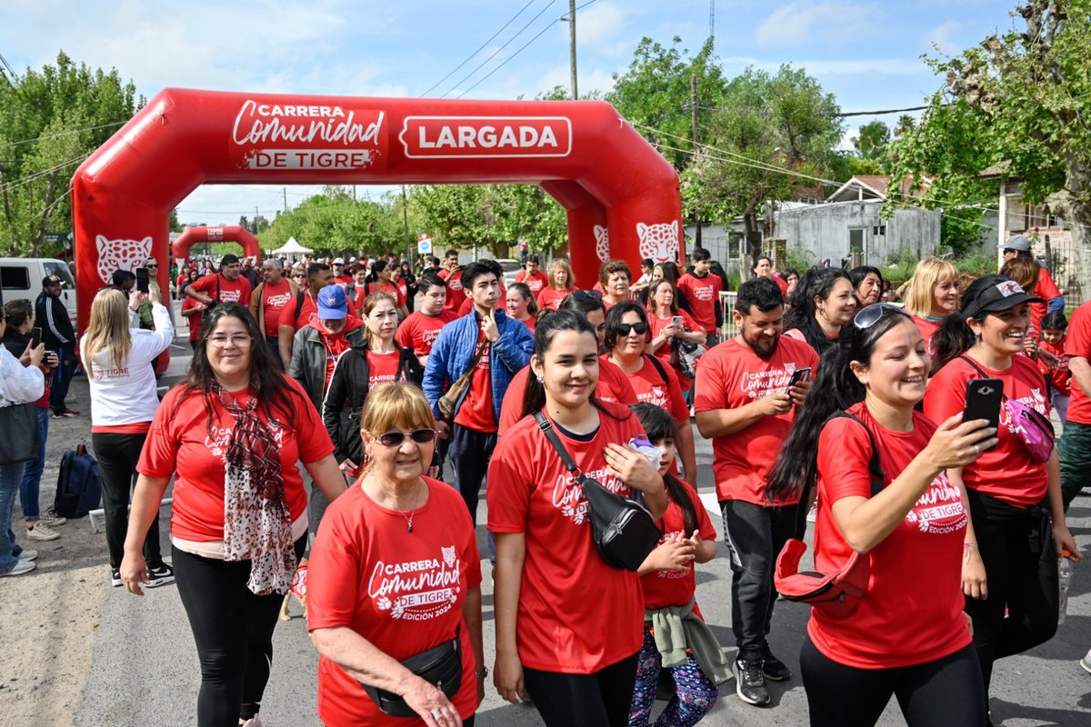 GiselaLZamora's tweet photo. Hoy viví una fiesta en Dique Luján por su aniversario N° 111, y festejamos junto a los vecinos y vecinas con la #CarreraComunidadDeTigre. ¡Felicitaciones a todos los participantes! 🏃🏅🩷

#TigreEsMiVida https://t.co/YNAtujQxMY