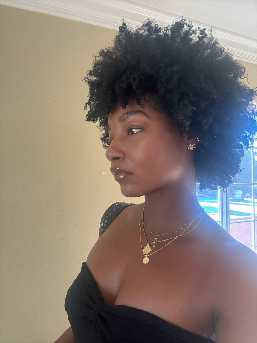 junefirsst's tweet image. 💋