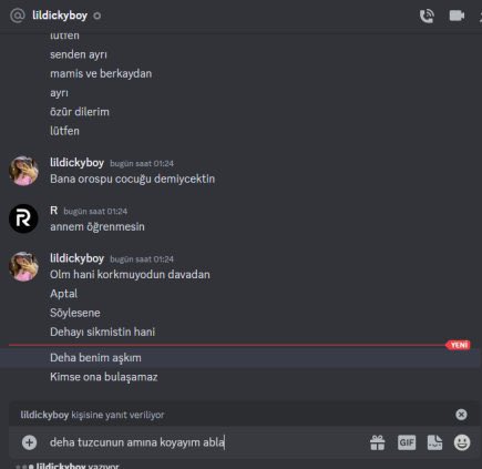 platcornweb's tweet photo. “Panellerden” ulaştığı bilgiler ile Discord üzerinden insanlara zorbalık ve şantaj yaptığı iddia edilen Ecrin Su Çoban’ın, Deha Tuzcu hakkında yazdığı iddia edilen mesajlar.

“Deha benim aşkım, kimse ona bulaşamaz.” https://t.co/HjkZhkaEYV